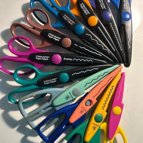 Multi-Color Decorative Edge Scissors Set - Picture 5 of 7